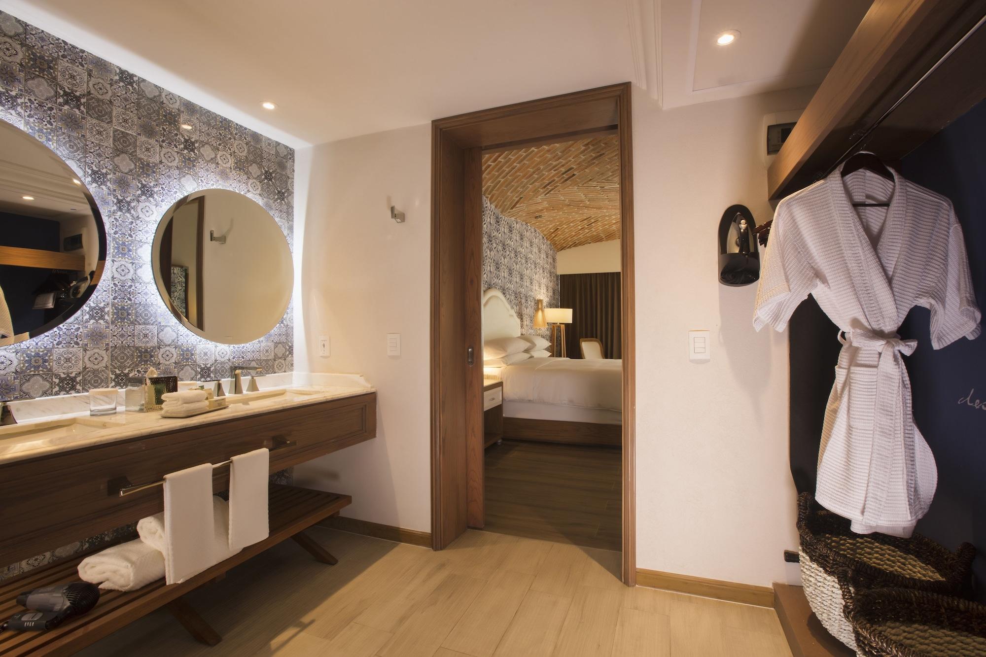 Krystal Grand (adults Only) Hotel Puerto Vallarta